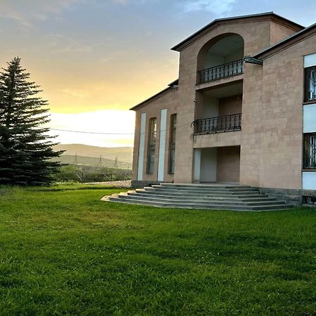 איג'באן Luse Guest House מראה חיצוני תמונה