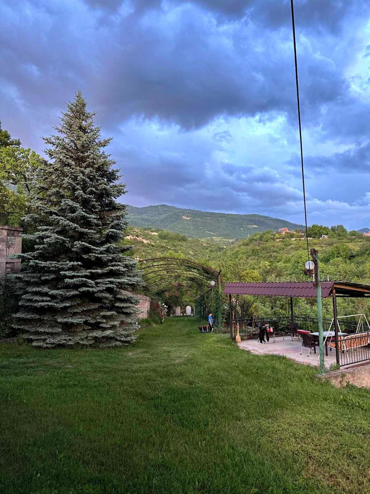 איג'באן Luse Guest House מראה חיצוני תמונה